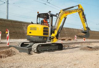 EXCAVATOR – 5 TONNE EXCAVATOR – 5 TONNE